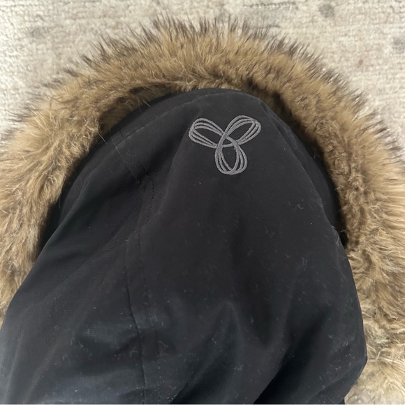 Aritzia TNA Black Mid-Length Winter Jacket - Picture 7 of 10